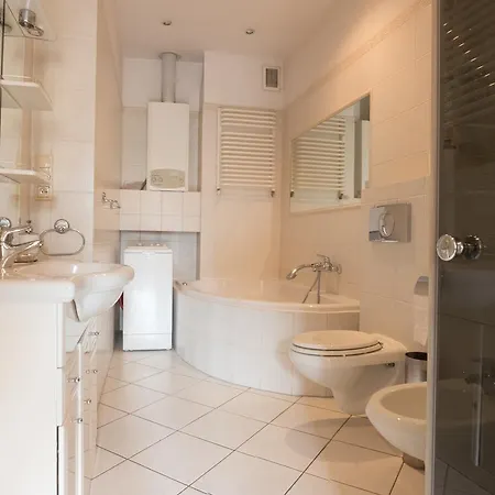 Zebra Apartment *